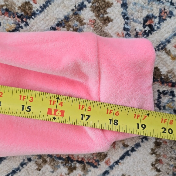 JUICY COUTURE WOMEN'S JUNIOR PINK LONG SLEEVE VELVETEEN PULLOVER TOP SIZE MEDIUM - Picture 15 of 16